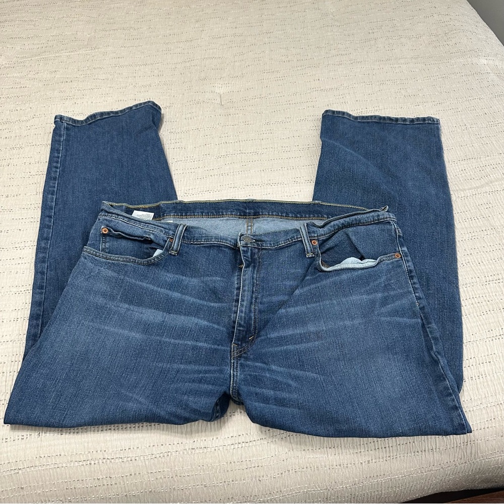 Levi's Relaxed Fit Blue Jeans for Men